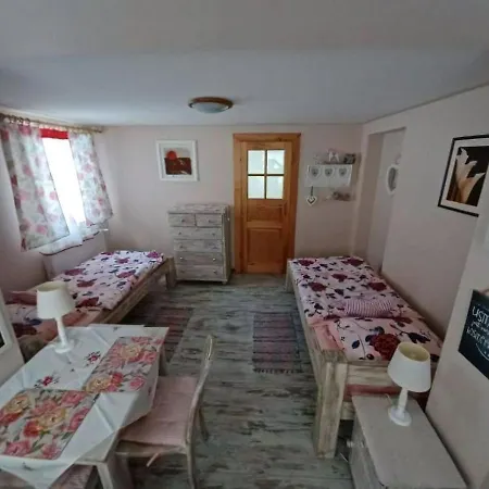 Ferienwohnung Cztery Pory Roku Jezow Sudecki Exterior foto